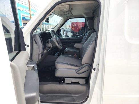 Used 2020 Nissan NV 3500 S image 17