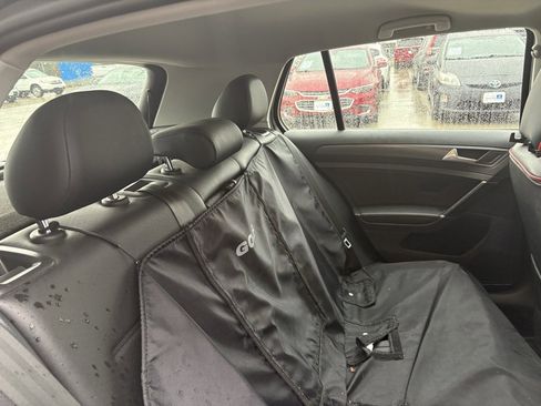 Used 2019 Volkswagen Golf SE w/ Driver Assistance Package image 28