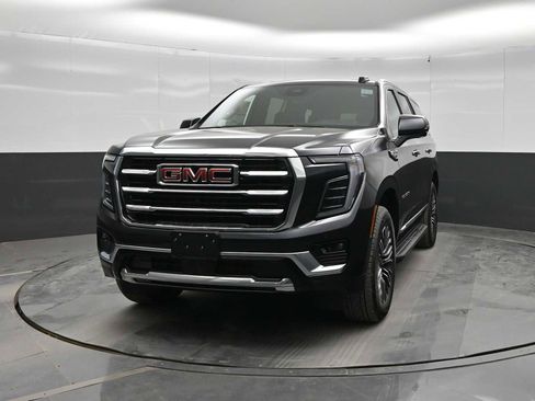New 2026 GMC Yukon Elevation w/ Elevation Premium Package AWD/4WD image 3