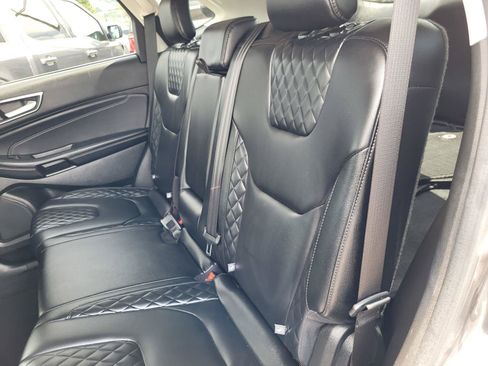 Used 2023 Ford Edge Titanium AWD/4WD image 14