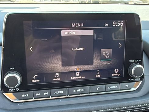 Certified 2024 Nissan Rogue SV AWD/4WD image 13