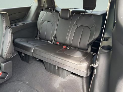 New 2026 Chrysler Pacifica Select w/ S Appearance Package image 14