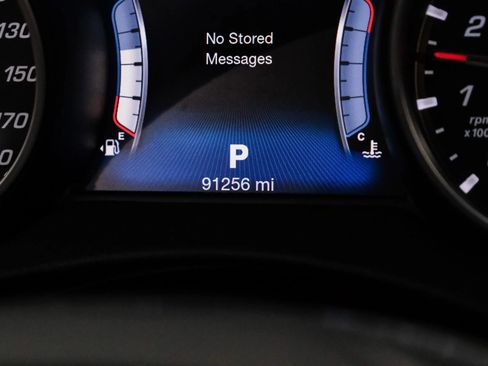 Used 2017 Maserati Levante AWD/4WD image 17