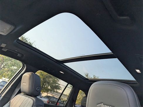 New 2026 Buick Enclave Avenir w/ Super Cruise Package image 19