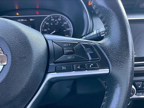 Used 2020 Nissan Kicks SR w/ SR Premium Package FWD image 21