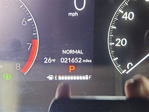 Certified 2023 Honda HR-V LX image 13