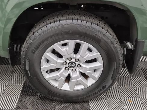 Used 2022 Nissan Frontier SV image 8