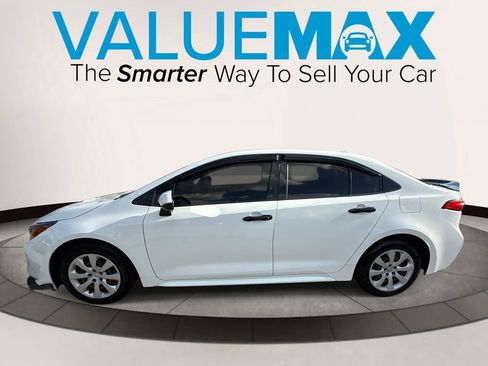 Used 2021 Toyota Corolla LE FWD image 6