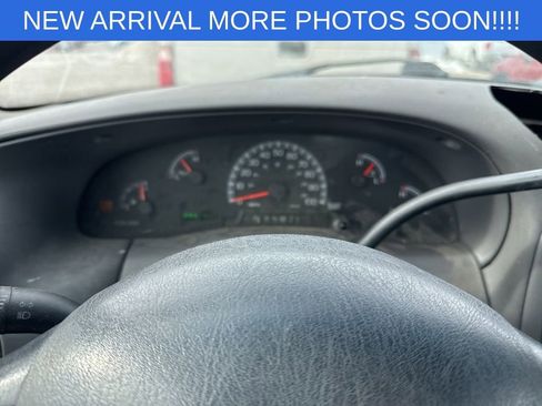 Used 2003 Ford F150 XL image 2