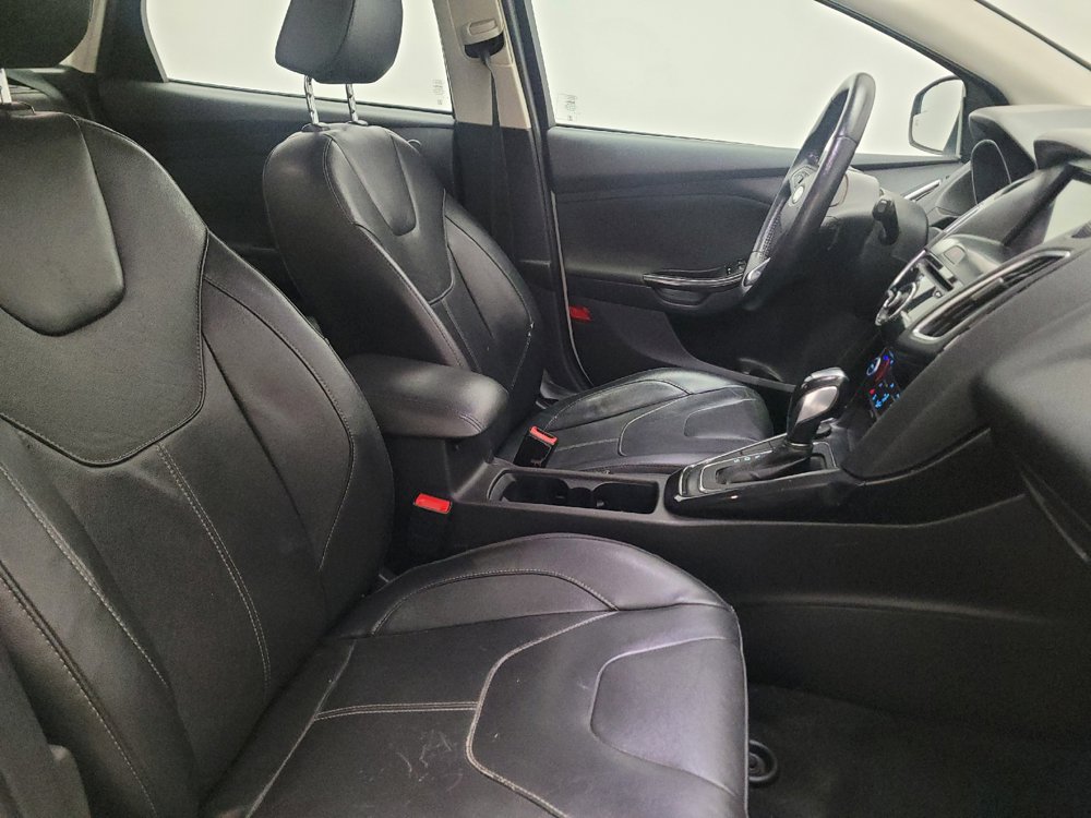 Used 2018 Ford Focus Titanium FWD image 21