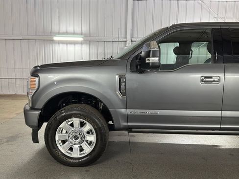 Used 2022 Ford F350 Platinum AWD/4WD image 14