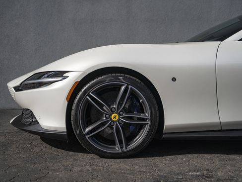 Certified 2025 Ferrari Roma Spider image 14