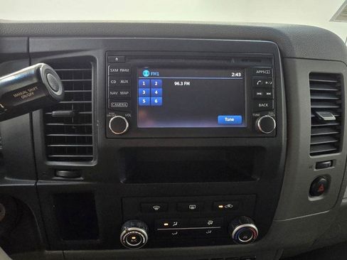 Used 2017 Nissan NV 2500 SV w/ Technology Package RWD image 18