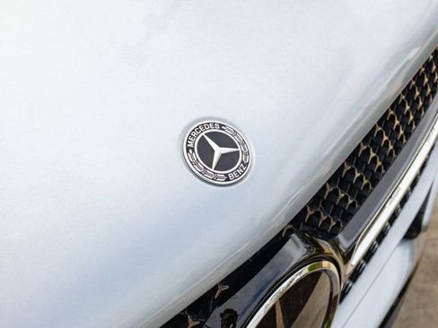 Certified 2024 Mercedes-Benz GLE 450 4MATIC image 3