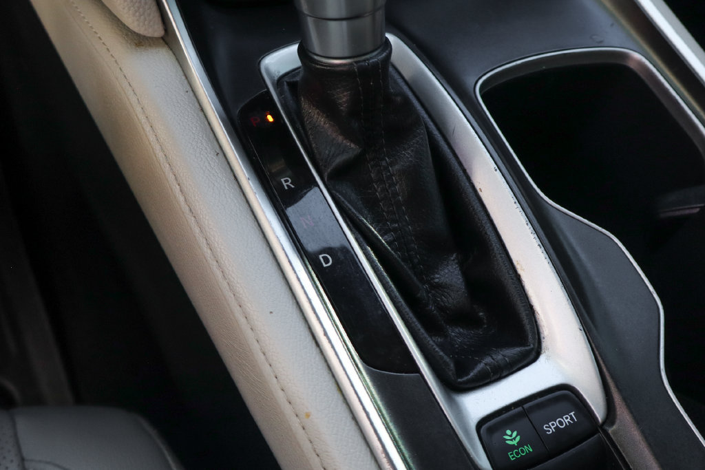 Used 2018 Honda Accord Touring image 37