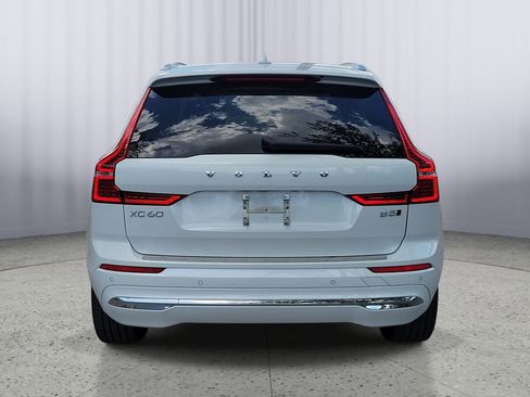 Certified 2023 Volvo XC60 B5 Ultimate w/ Climate Package AWD/4WD image 5