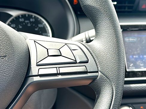 Used 2025 Nissan Kicks Play S w/ Interior Electronics Package image 24