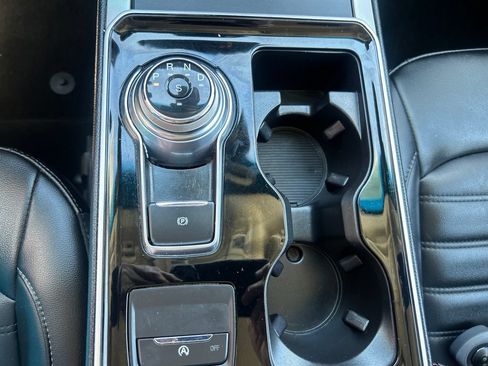 Used 2019 Ford Edge SEL w/ Equipment Group 201A AWD/4WD image 26