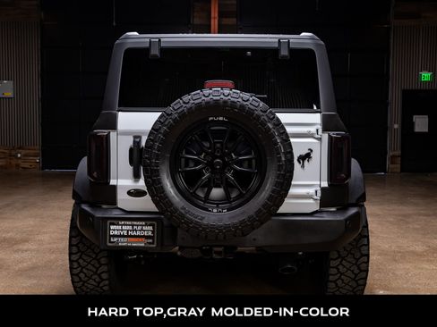 Used 2023 Ford Bronco Wildtrak image 7