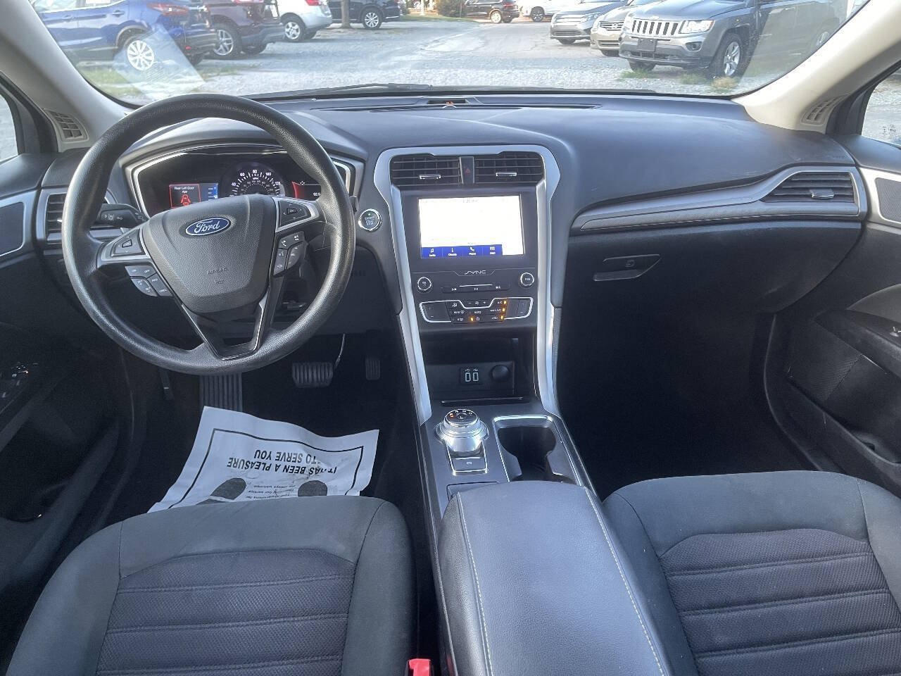 Used 2020 Ford Fusion SE FWD image 20