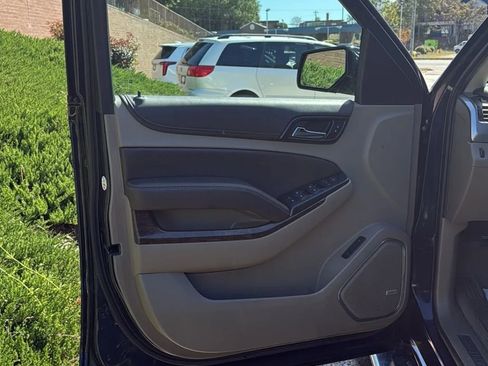 Used 2019 Chevrolet Tahoe LT w/ LT Signature Package image 47