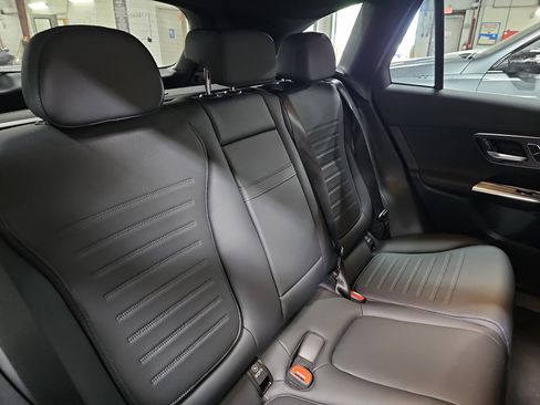 New 2026 Mercedes-Benz GLC 300 image 12