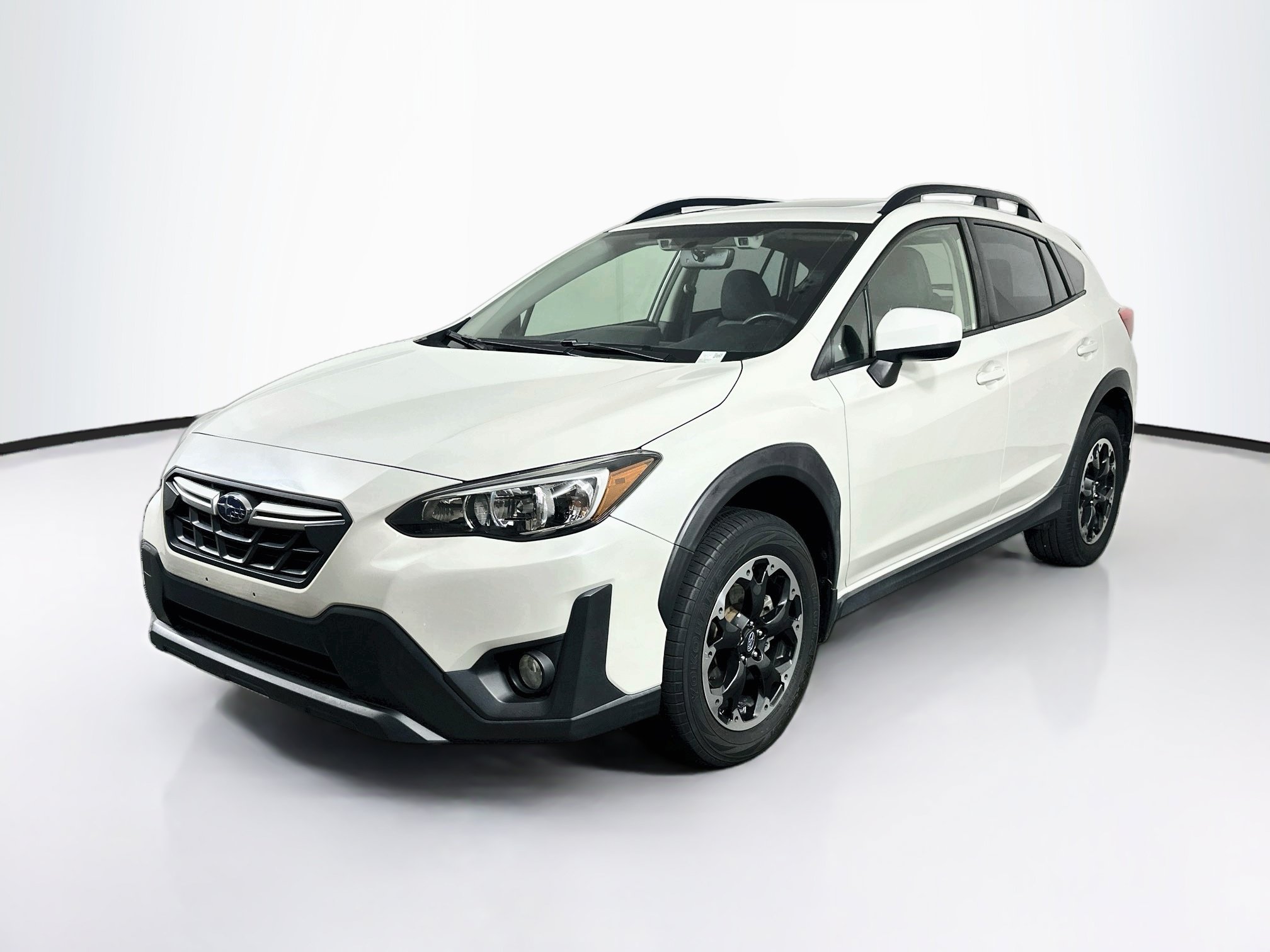 Used 2021 Subaru Crosstrek 2.0i Premium w/ Moonroof Package AWD/4WD image 3