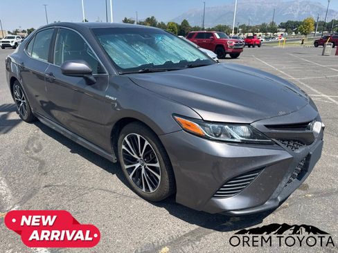 Used 2018 Toyota Camry SE FWD image 16