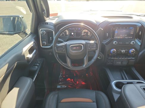 Used 2021 GMC Sierra 1500 AT4 w/ AT4 Premium Package AWD/4WD image 19