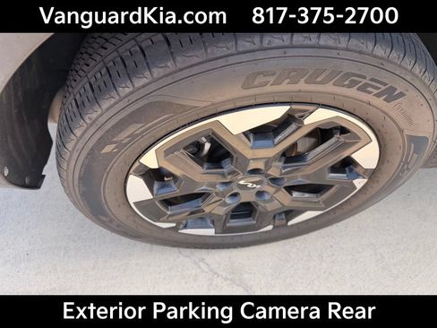 Certified 2025 Kia Sorento S FWD image 10