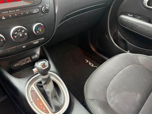 Used 2014 Kia Soul + FWD image 26