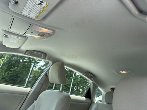 Used 2012 Toyota Prius Three FWD image 28