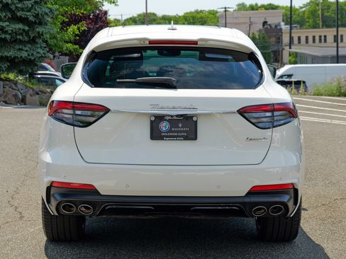 Used 2023 Maserati Levante Modena AWD/4WD image 6
