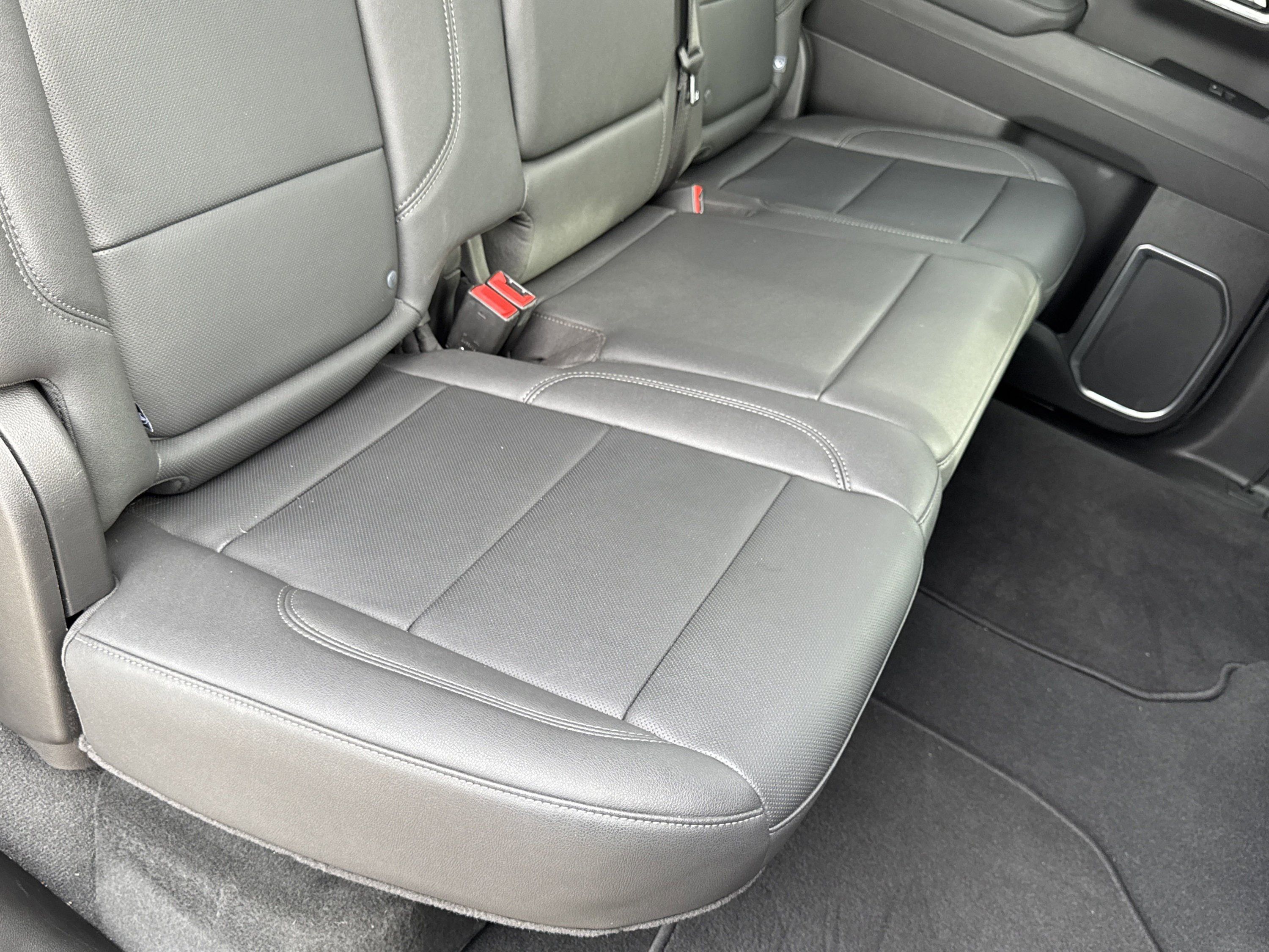 Used 2025 GMC Sierra 1500 SLT AWD/4WD image 37