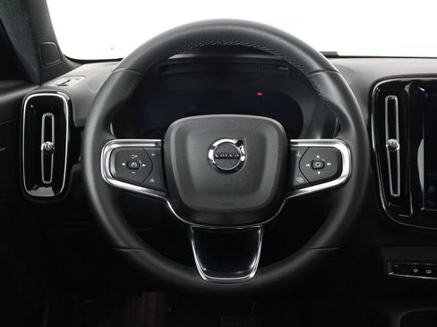 Certified 2023 Volvo C40 P8 Recharge Ultimate AWD/4WD image 8