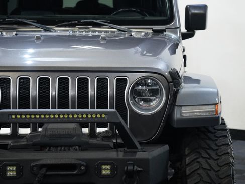 Used 2018 Jeep Wrangler Unlimited Sahara w/ Safety Group AWD/4WD image 10
