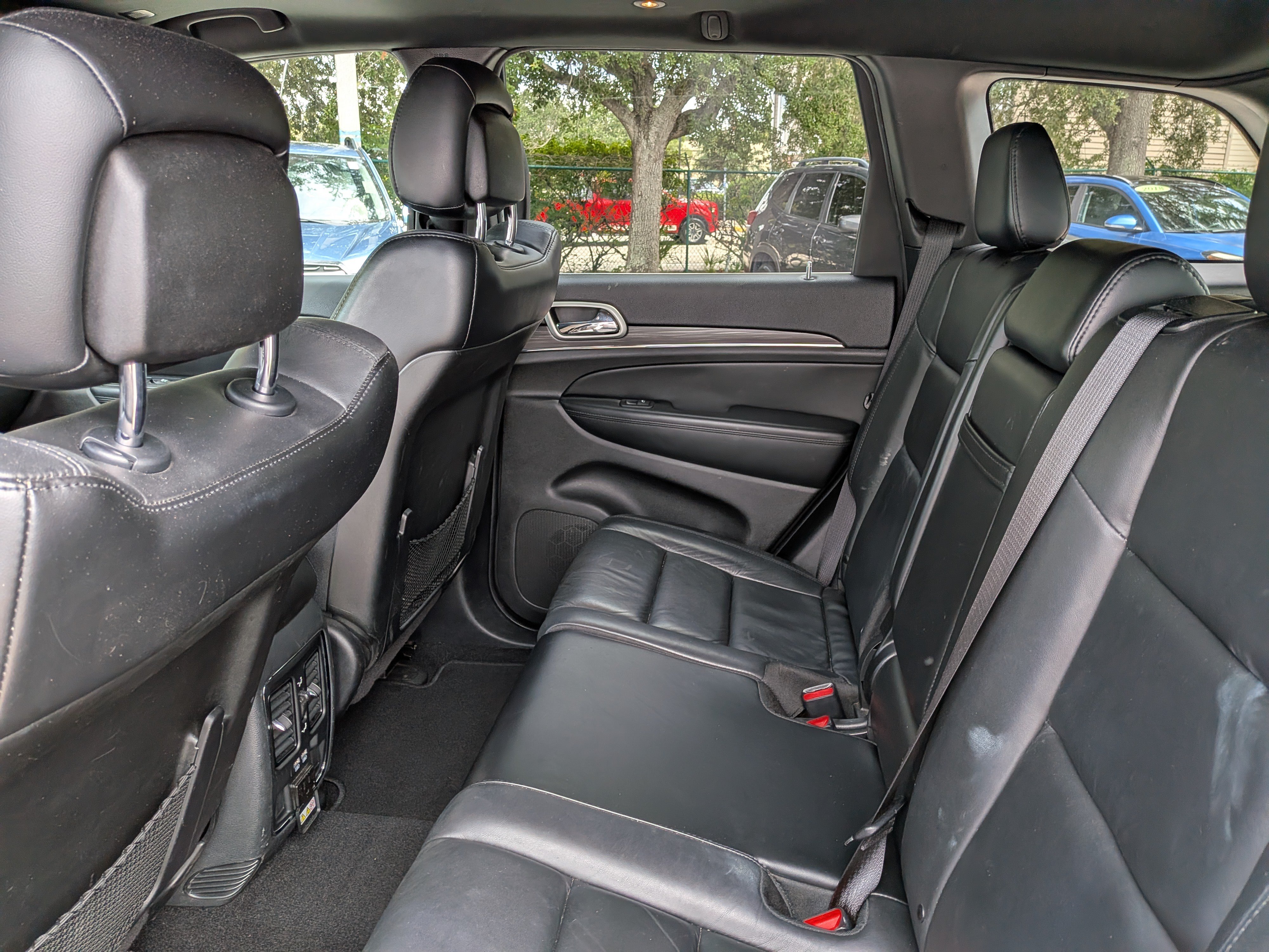 Used 2019 Jeep Grand Cherokee Limited RWD image 15