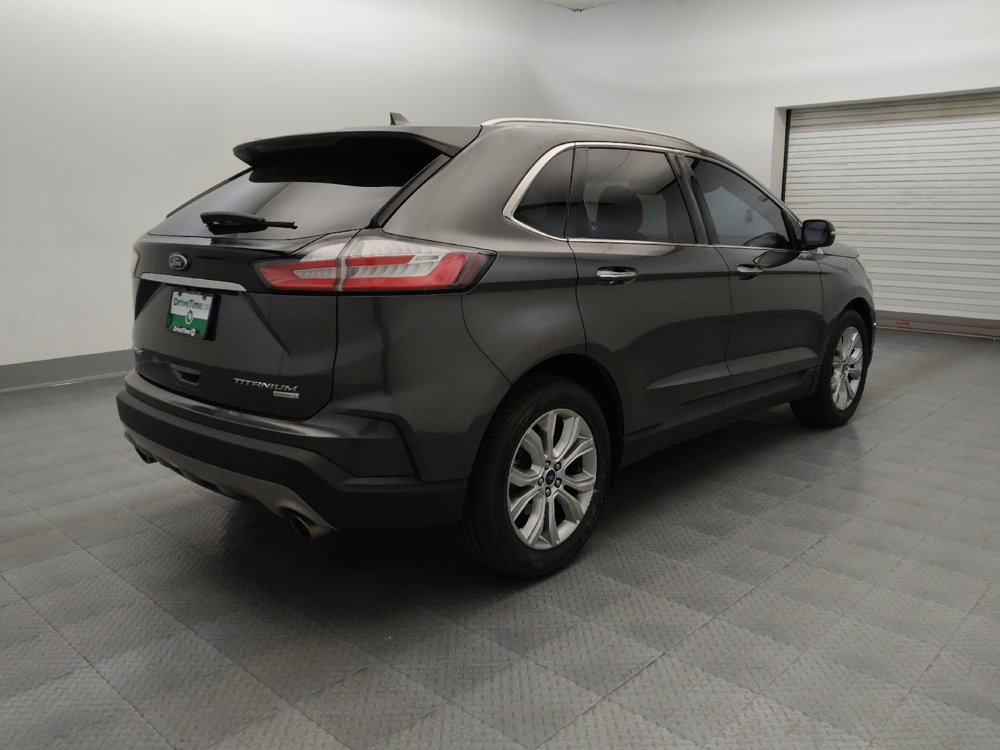 Used 2019 Ford Edge Titanium FWD image 9
