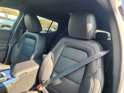 New 2026 Chevrolet Equinox EV LT image 21