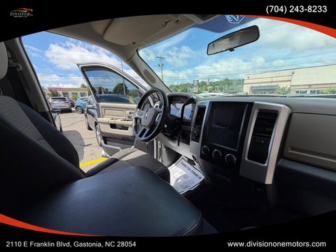 Used 2009 Dodge Ram 1500 Truck SLT AWD/4WD image 15