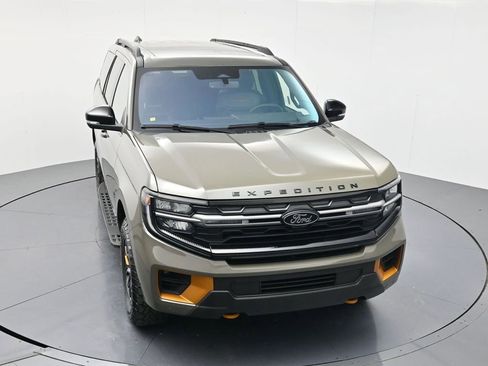 Used 2025 Ford Expedition Tremor AWD/4WD image 40