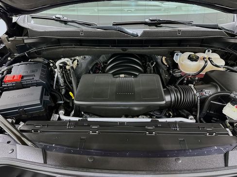 Used 2025 Chevrolet Tahoe LT image 32