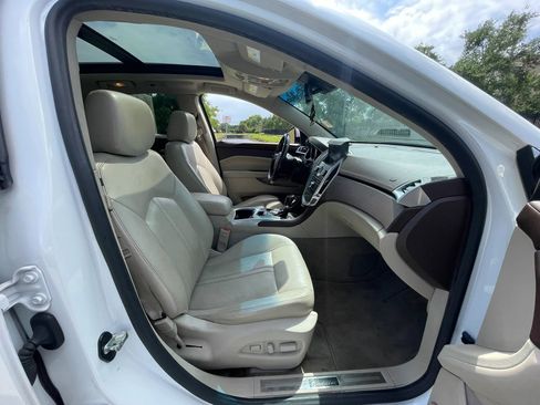 Used 2012 Cadillac SRX Luxury image 23