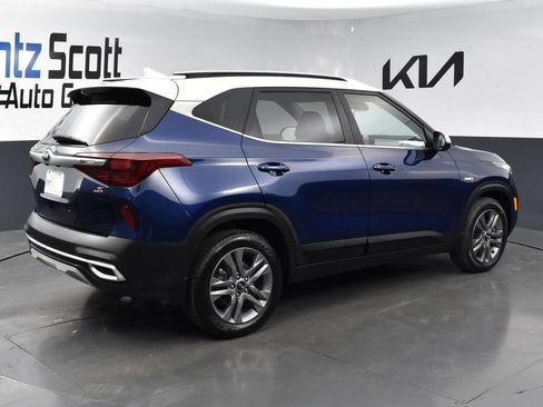 Used 2021 Kia Seltos S AWD/4WD image 5