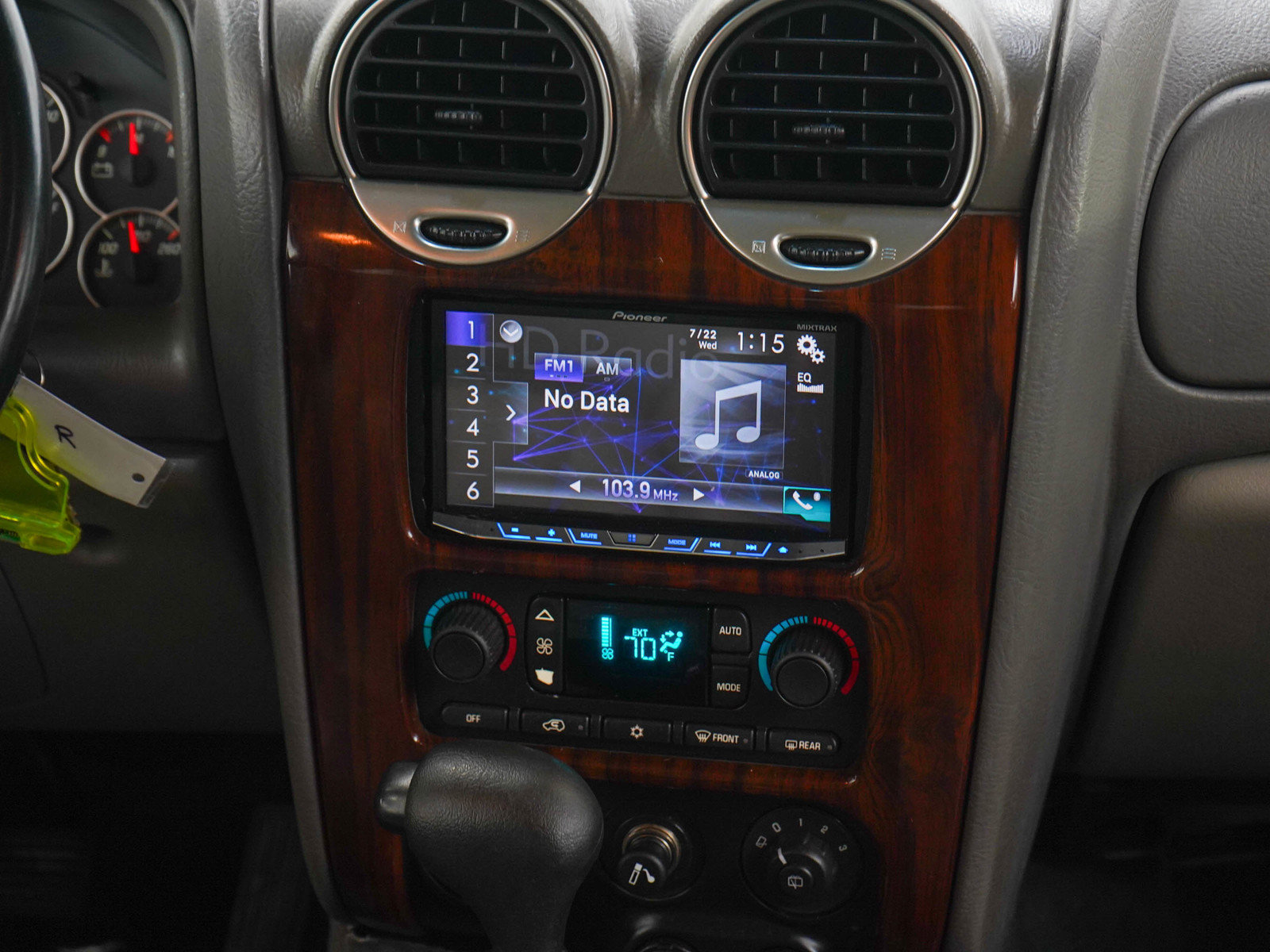 Used 2003 GMC Envoy SLT AWD/4WD image 15