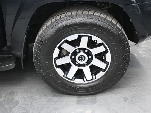 Used 2017 Toyota 4Runner TRD Off-Road image 35