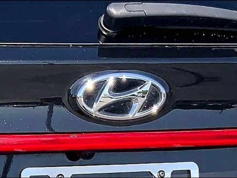 Used 2023 Hyundai Santa Fe Limited AWD/4WD image 31