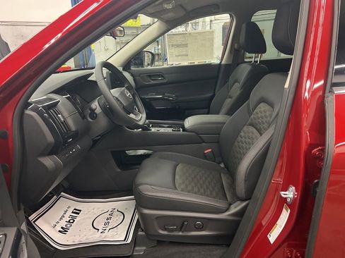 New 2026 Nissan Pathfinder SV image 27