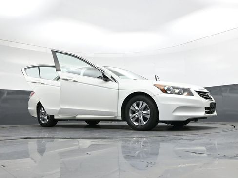 Used 2012 Honda Accord SE image 35