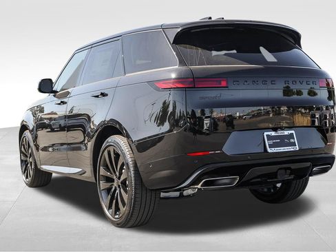 New 2026 Land Rover Range Rover Sport Dynamic SE AWD/4WD image 7